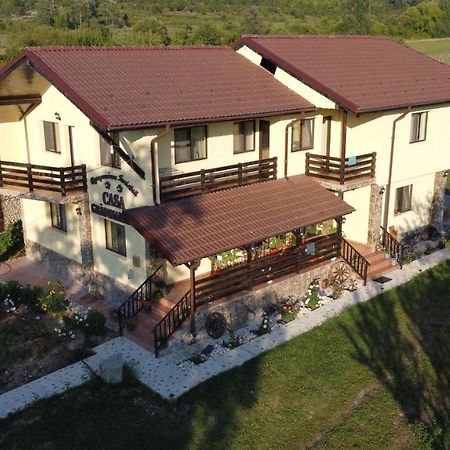 Pensiunea Gradinarilor Cu Ciubar Si Statie De Incarcare Electrica Auto Comanesti  Exterior photo